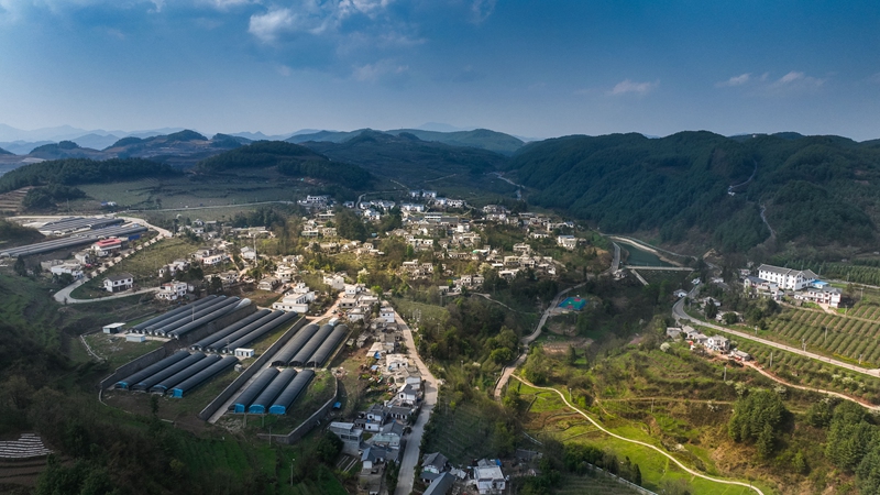 1.海雀村全景 韩贤普摄