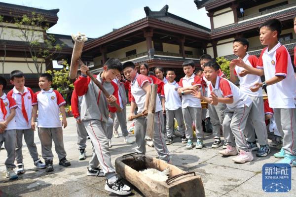 贵州黄平：非遗研学受热捧