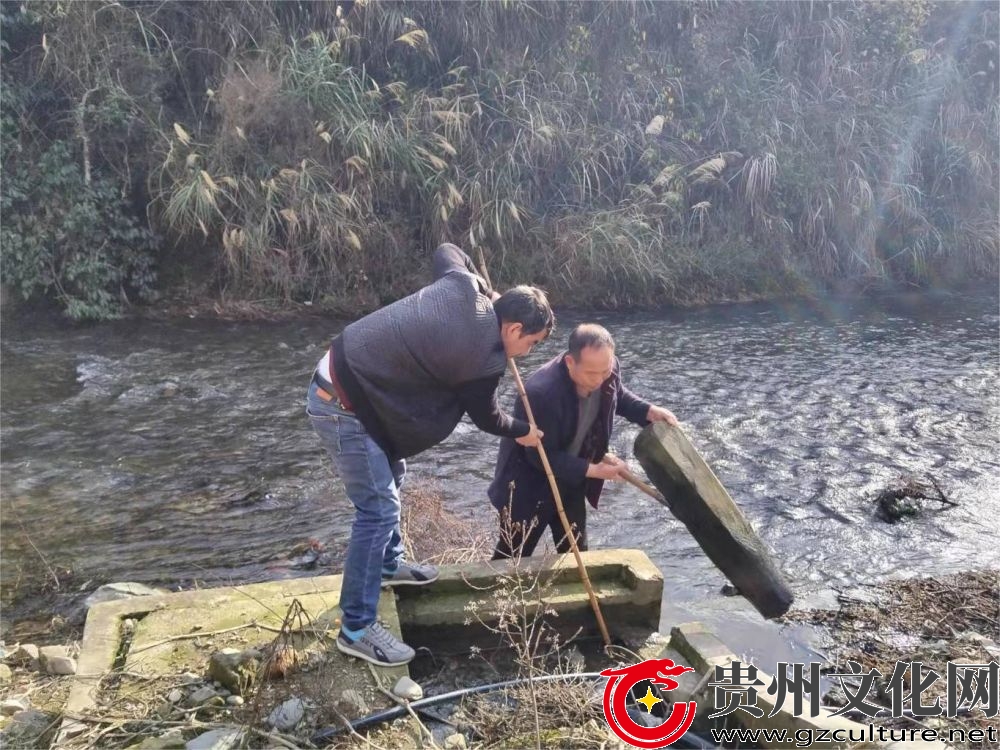 尚重镇：持续河道保洁 守护河道生态