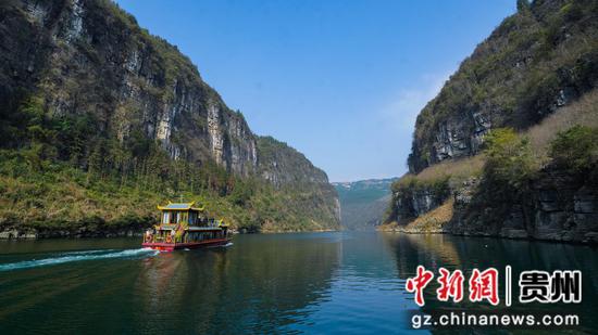 沿河：乌江春景引客来