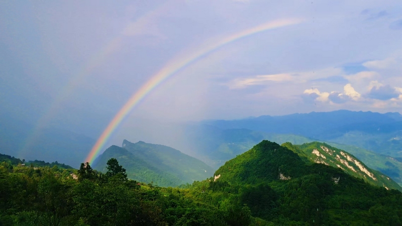 北纬28度习水 习水县双龙乡：游龙探秘 夏日里的清爽之境