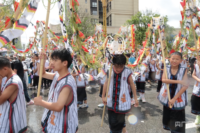 这个夏天太清凉！贵州平塘纵情水龙狂欢 点燃盛夏激情