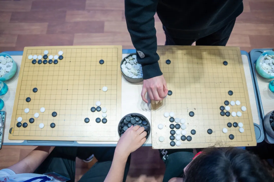 “贵州省围棋棋王进校园”活动在贵州理工学院举行