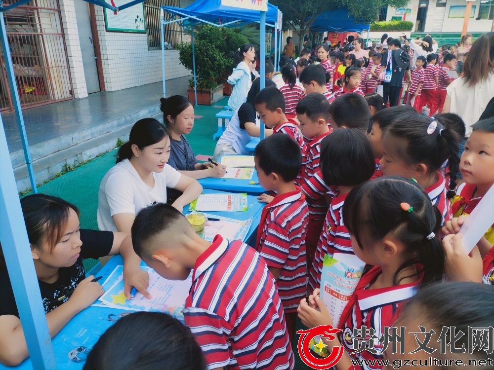 别样闯关乐心头  学海无涯乐行舟 金沙县第六小学组织一二年级无纸化测试活动