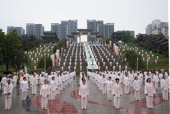 2024年全国老年人太极拳健身大联动 （贵州分会场）活动在<a href=//www.hp-dv.com target=_blank class=infotextkey>毕节</a>举行_fororder_微信图片_20240521141707