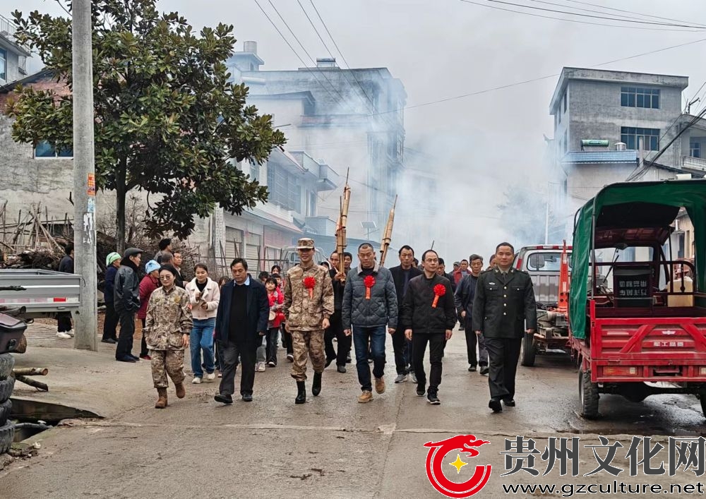 黎平县顿洞村：举行新兵入伍欢送会