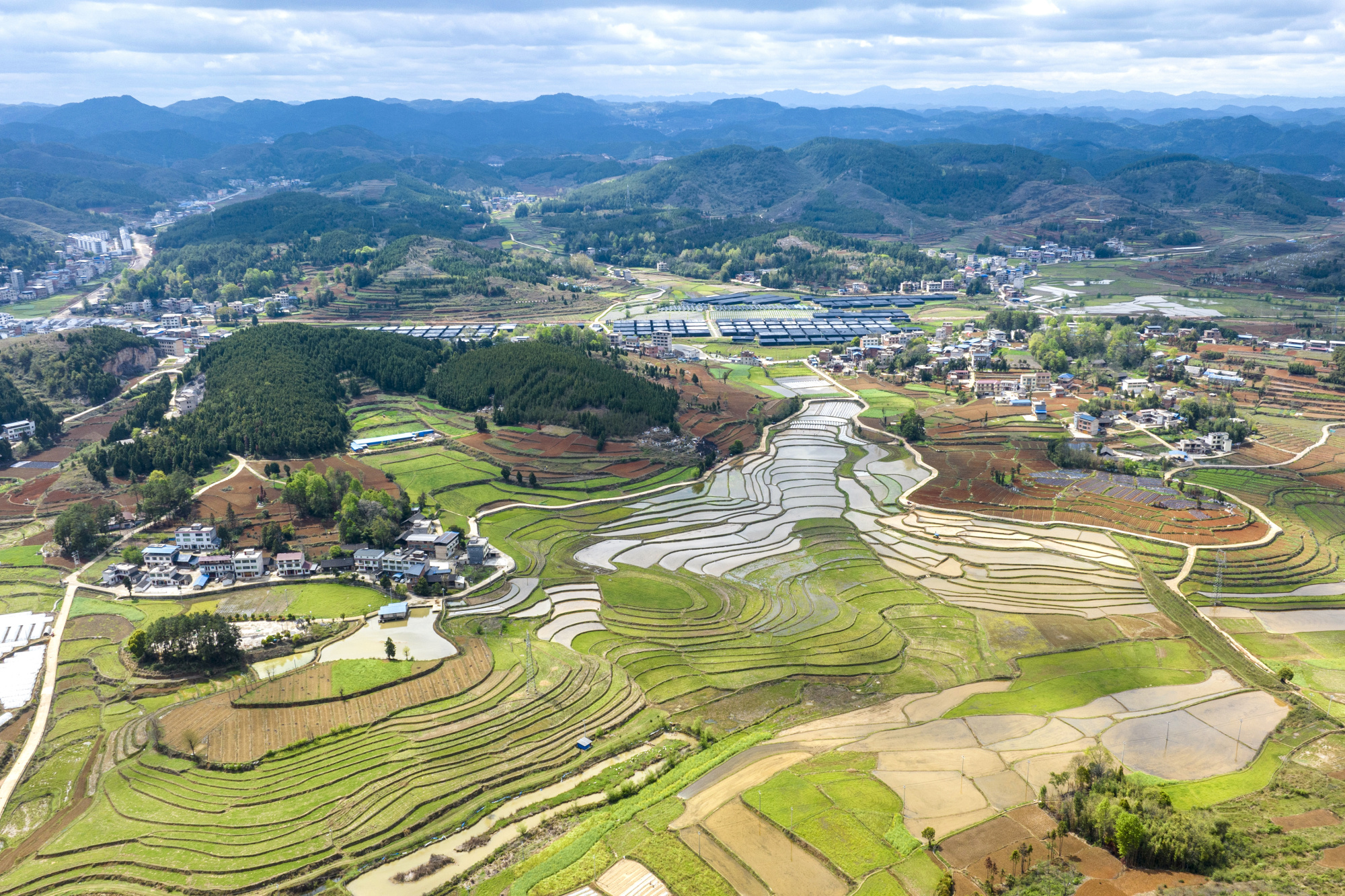 贵州岑巩:“红色引擎”推进乡村善治