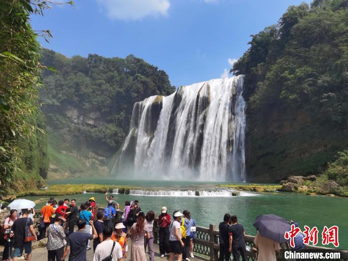 航旅融合 贵州实现热门景区“串飞”旅行