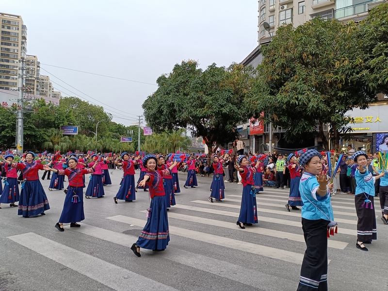 欢乐的节日。