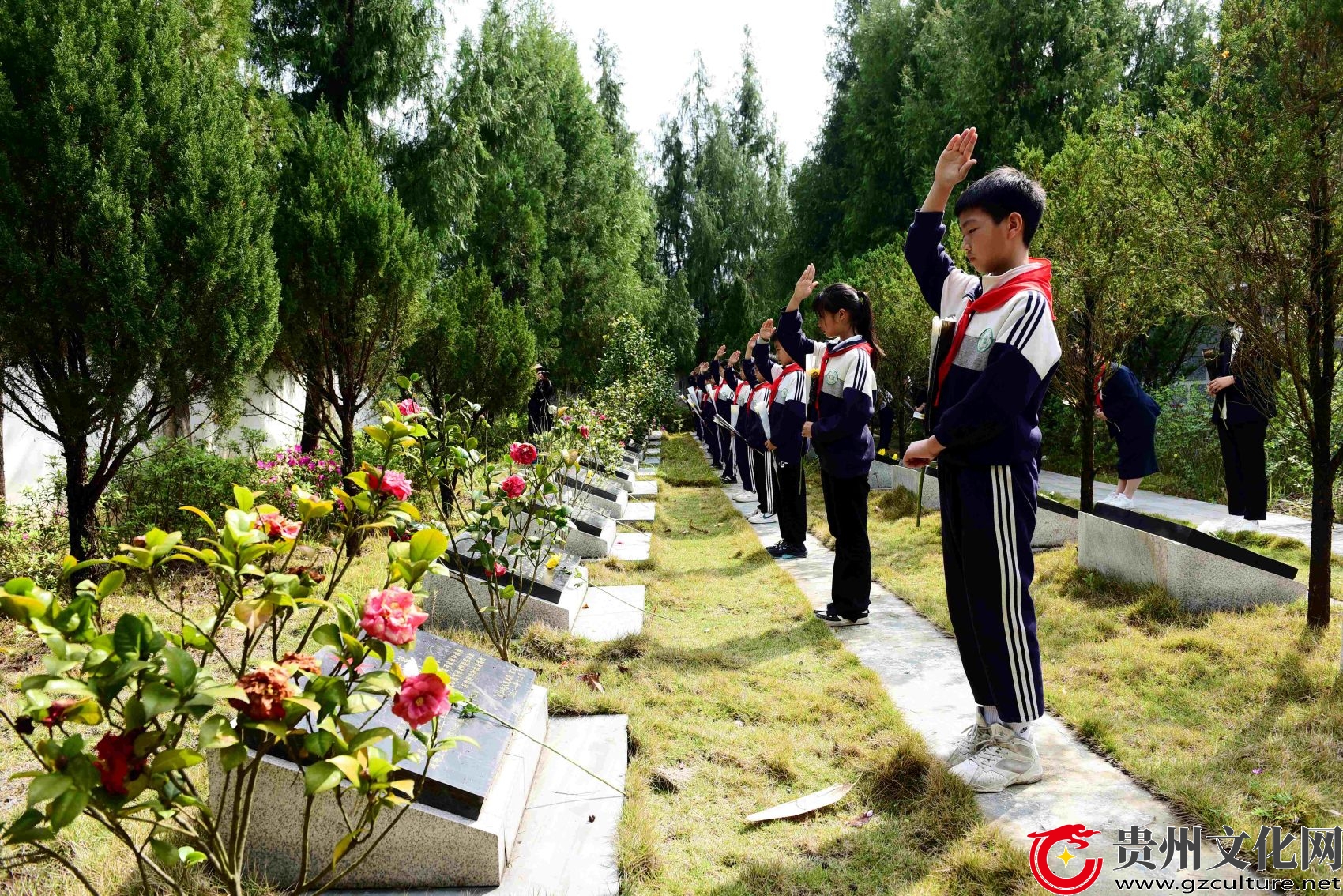 贵州从江：清明前 祭英烈