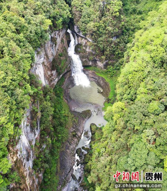 贵州省道真仡佬族苗族自治县阳溪镇拍摄的羊洞河峡谷风光