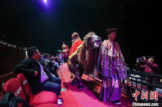 5月4日，第二幕·奢香夫人演出。中新网记者 瞿宏伦 摄