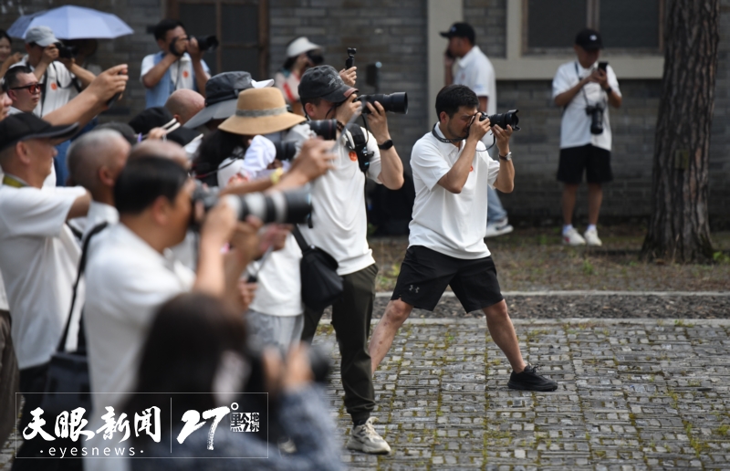 200余名贵州摄影人共赴“青春之约”