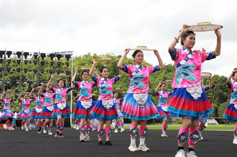 3 充满民族特色的节目轮番上演